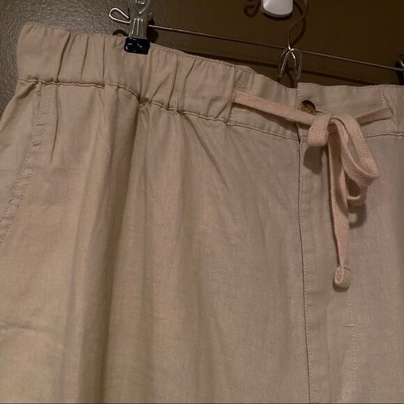 Island Passport Linen Pants - Picture 3 of 11